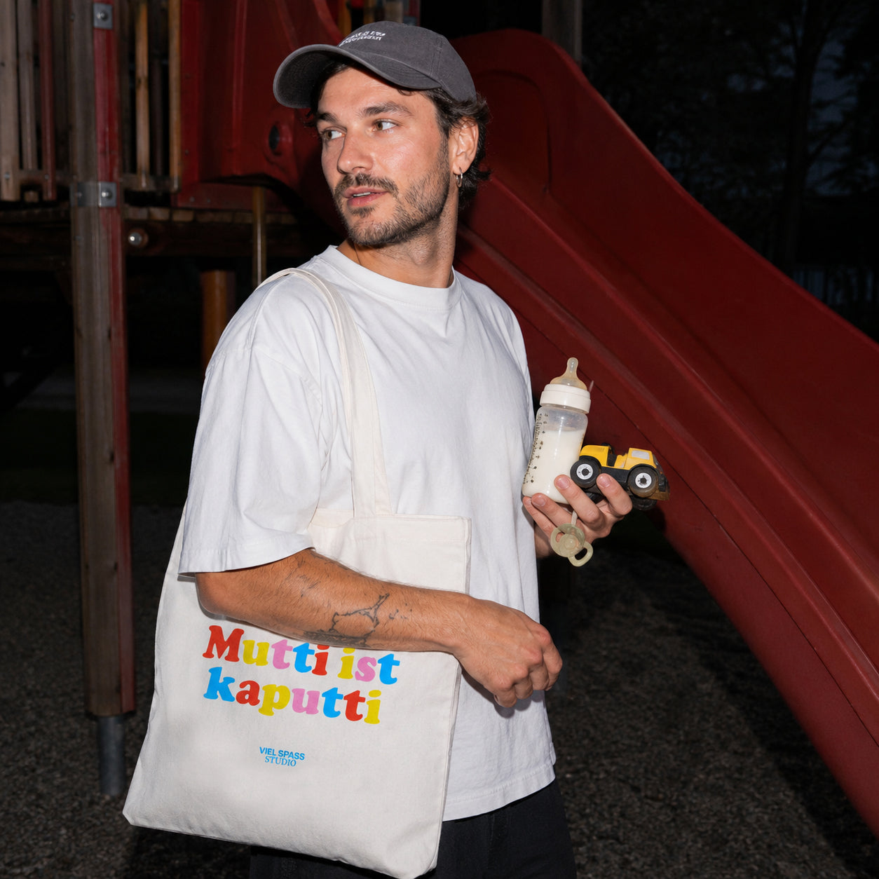 "Mutti ist kaputti" Jutebeutel – Viel Spass Studio