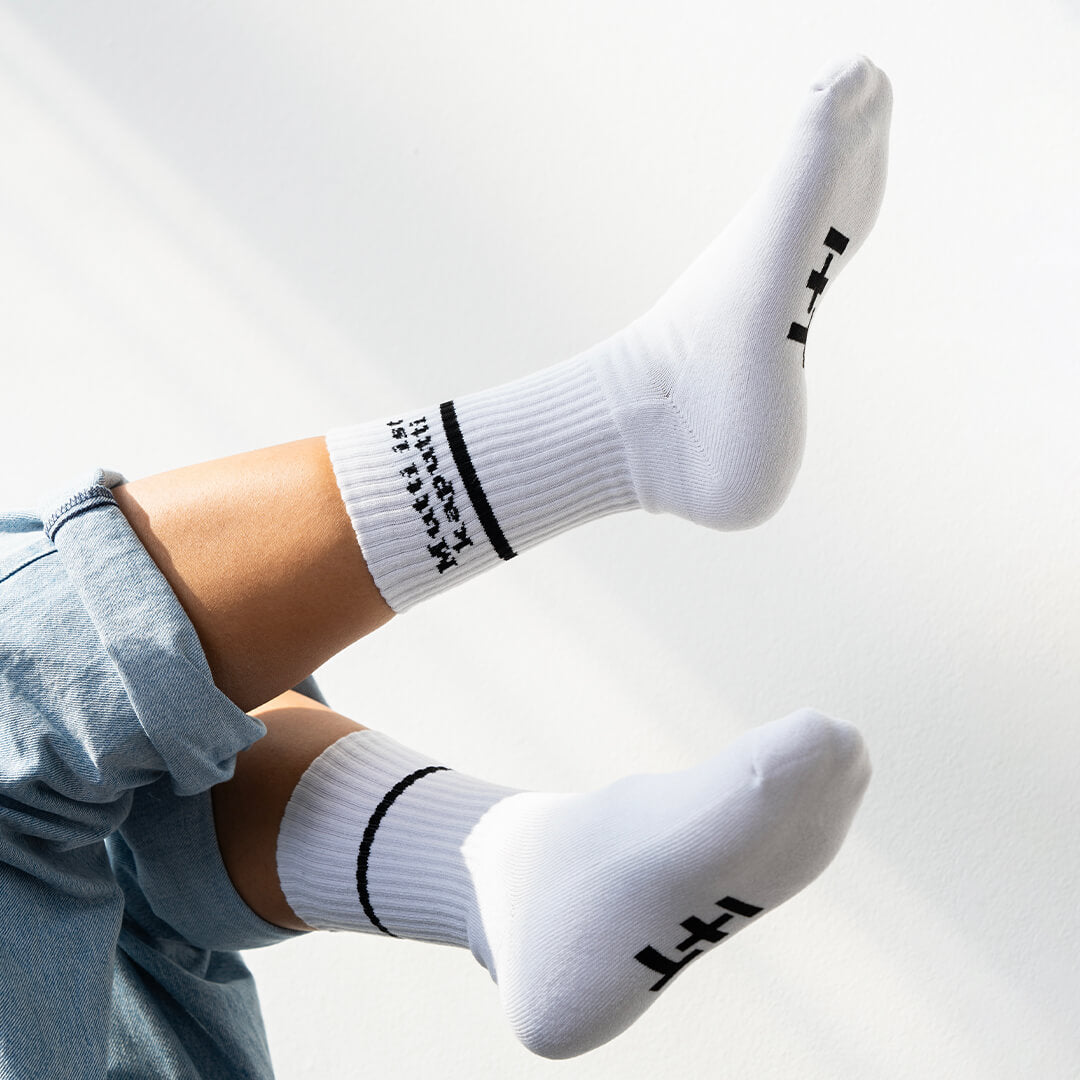 "Mutti ist kaputti" Socken – Viel Spass Studio