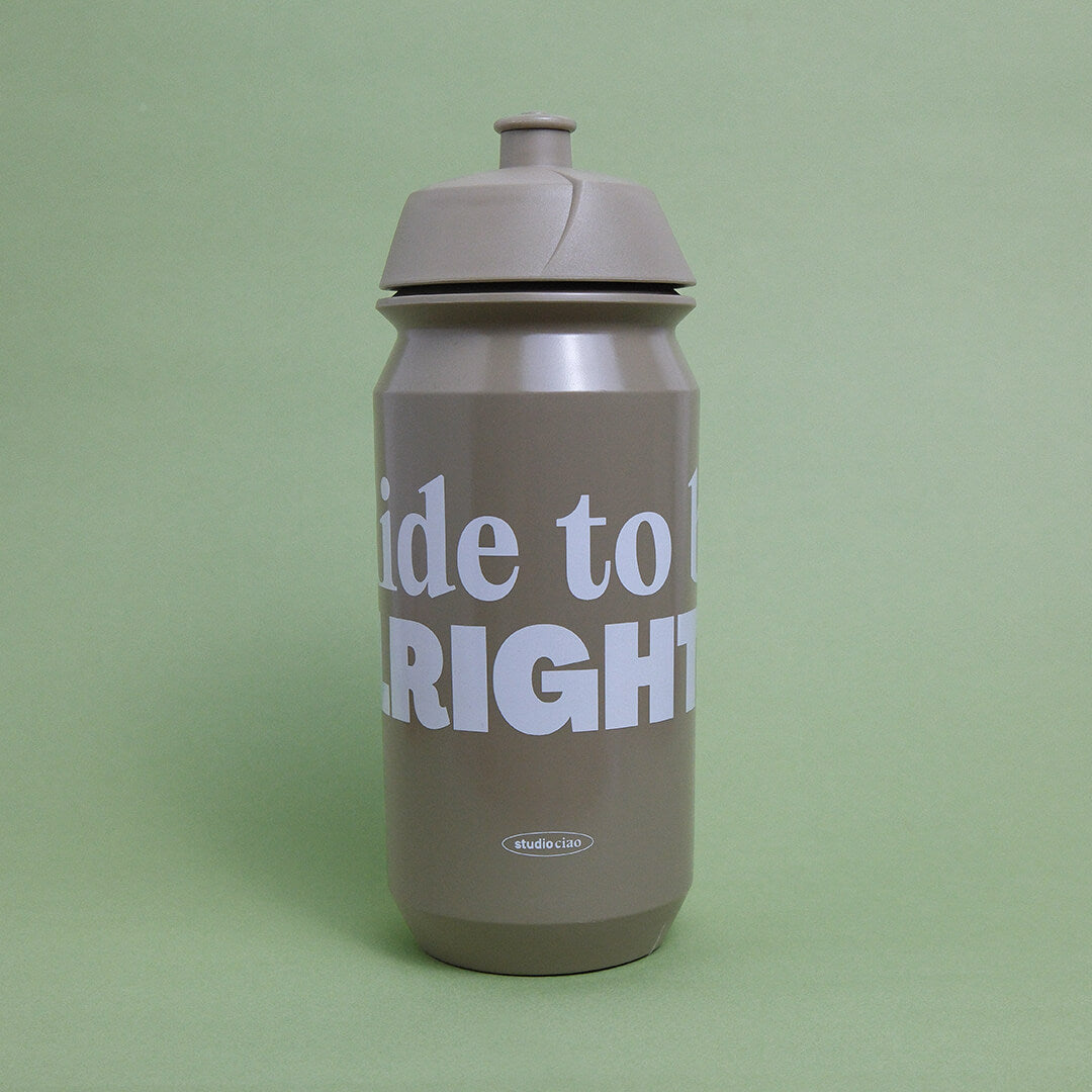 "Ride to be alright" Bidon, 500 ml Trinkflasche beige – studio ciao